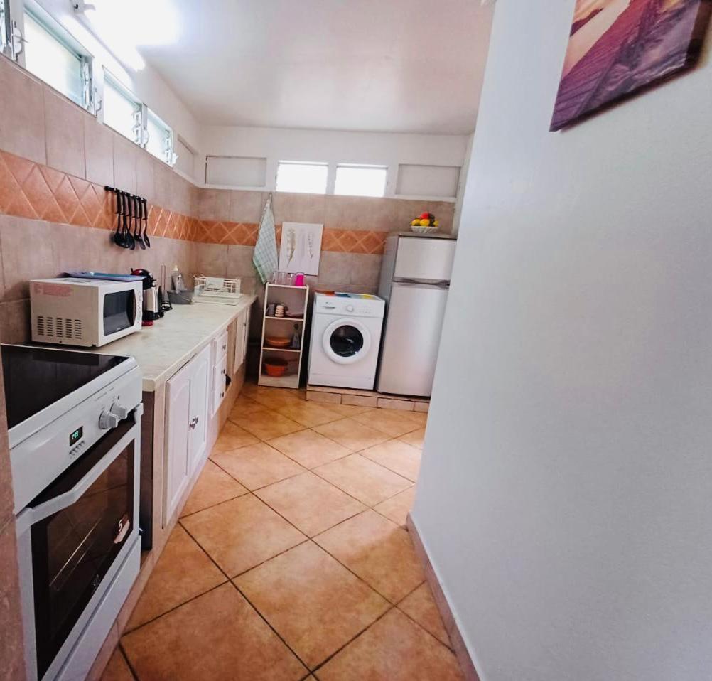Apartmán Coquet F2 Climatise Avec Piscine Au Lamentin Le Lamentin Exteriér fotografie